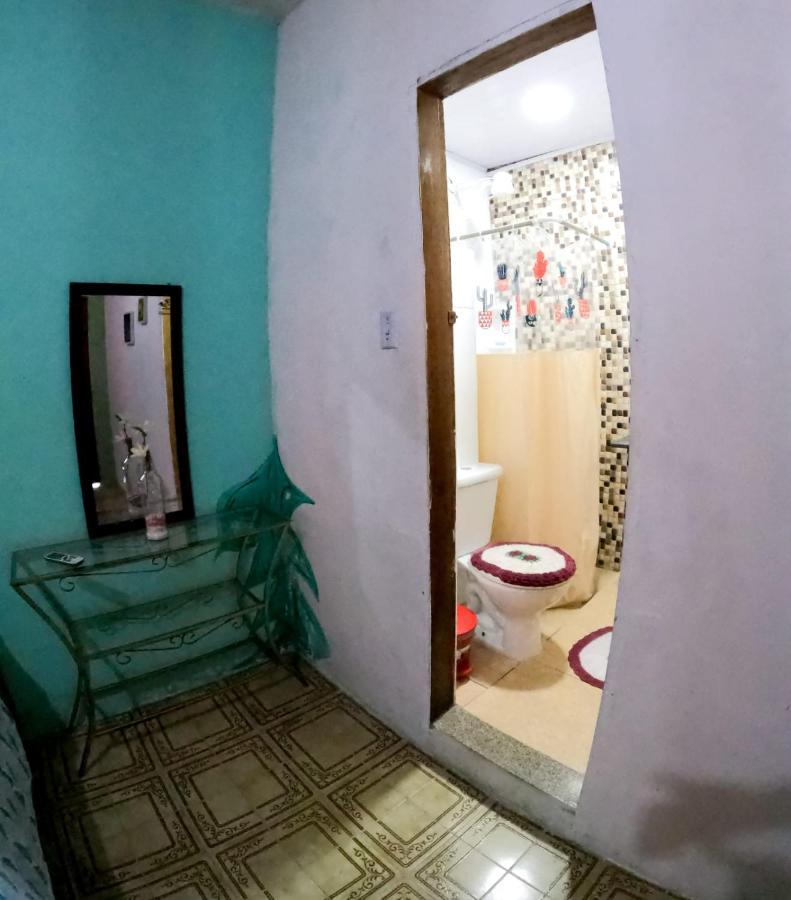 Casarao Hostel E Pousada Vila do Abraao Bagian luar foto