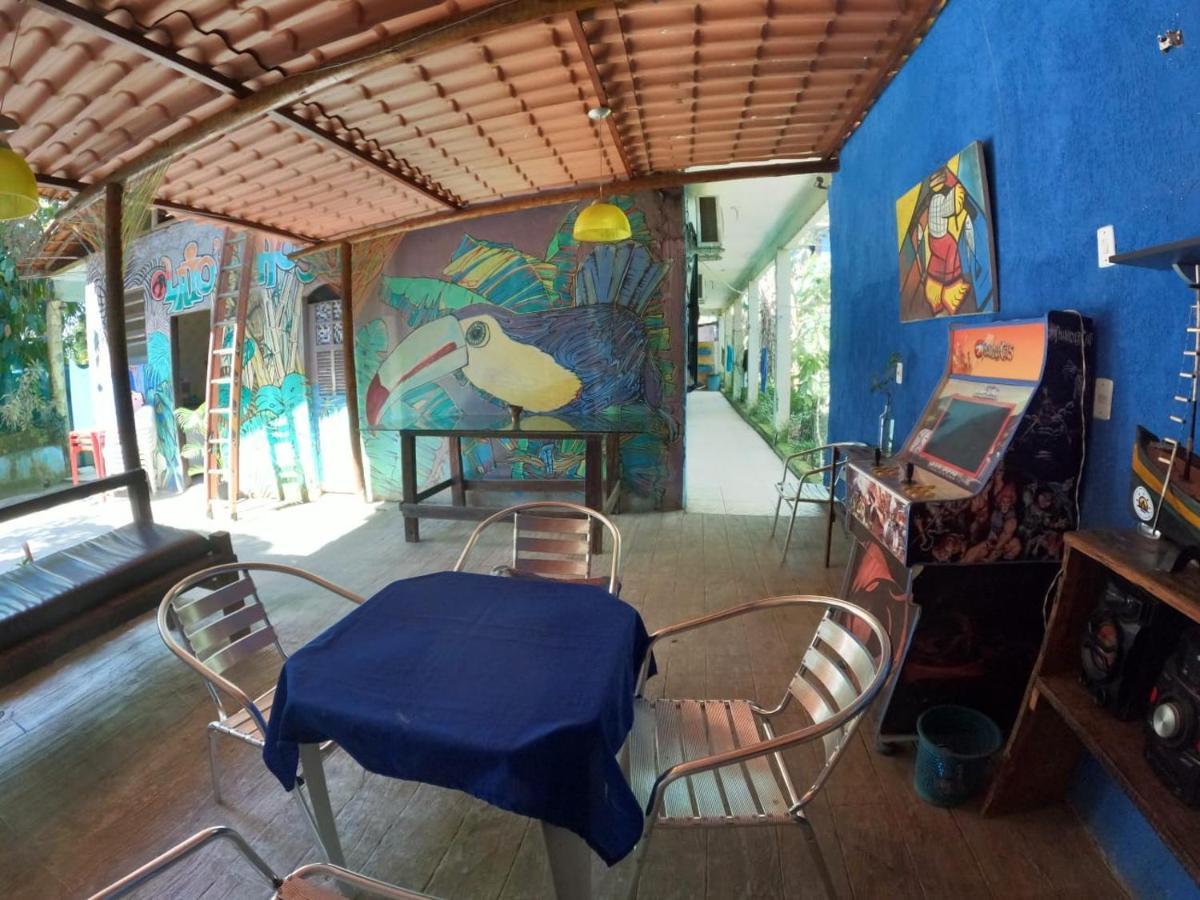 Casarao Hostel E Pousada Vila do Abraao Bagian luar foto